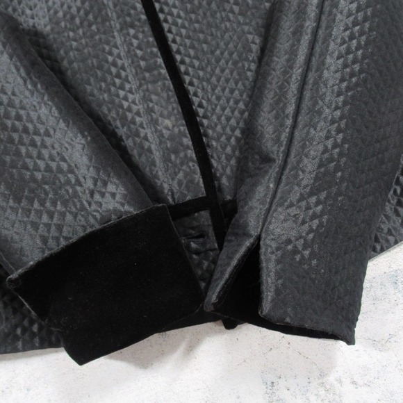 WORTH Diamond Quilted Velvet Trim Button Front Jacket Women's Size 10 - Picture 8 of 12